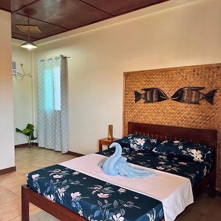 Villa Skanderbeg Guest House Puerto Princesa Luaran gambar