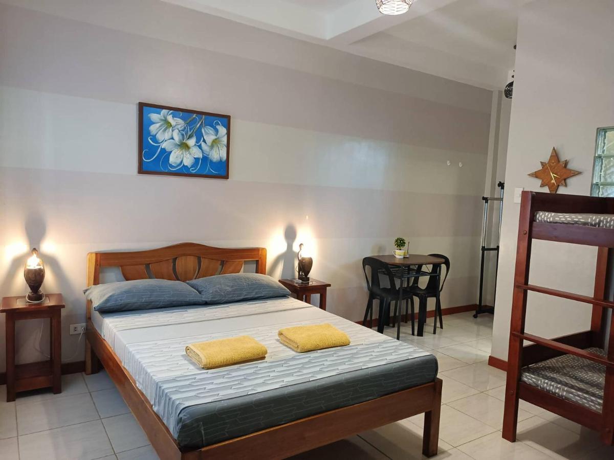 Villa Skanderbeg Guest House Puerto Princesa Luaran gambar
