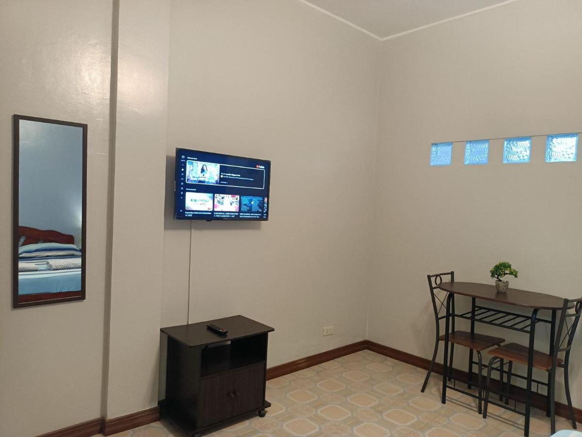 Villa Skanderbeg Guest House Puerto Princesa Luaran gambar