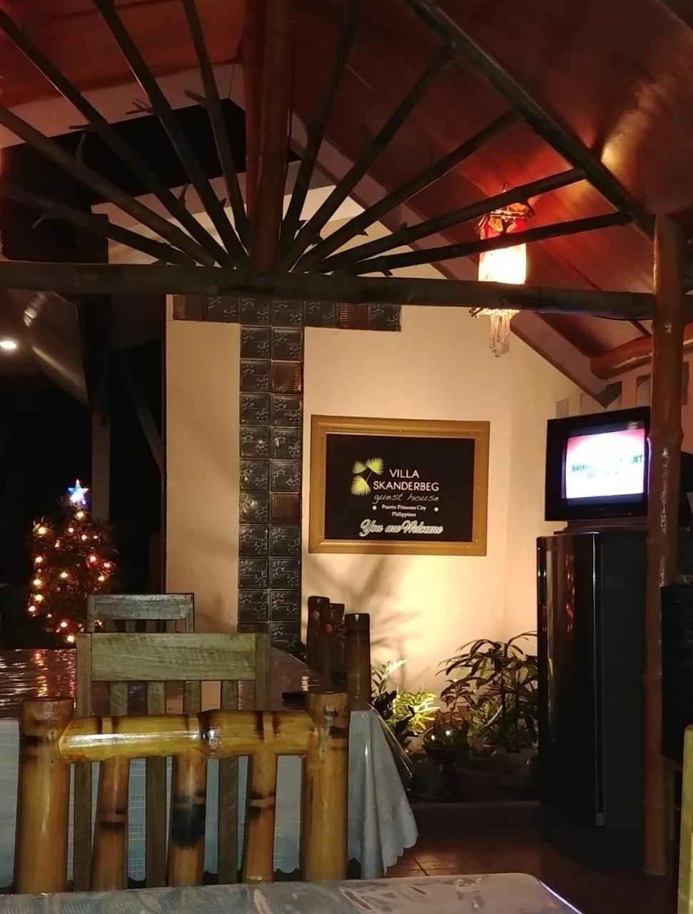 Villa Skanderbeg Guest House Puerto Princesa Luaran gambar