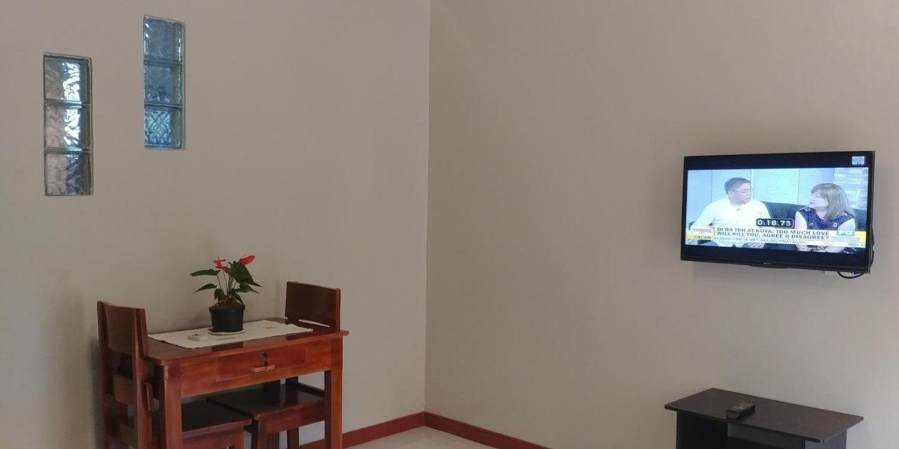 Villa Skanderbeg Guest House Puerto Princesa Bilik gambar